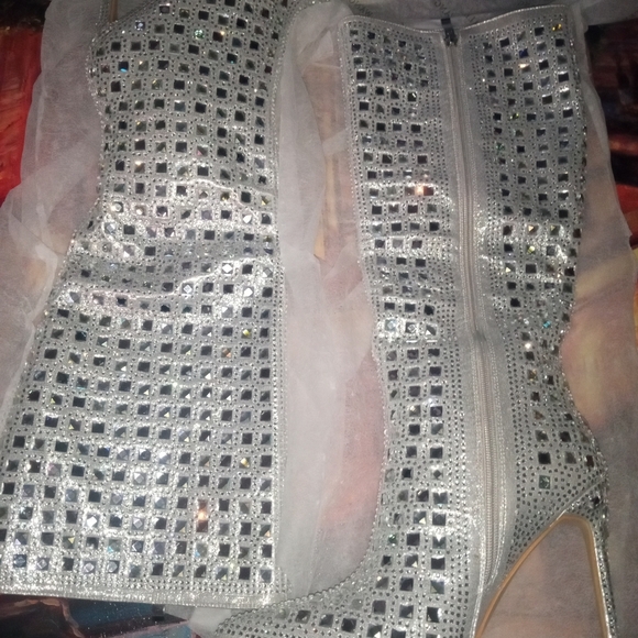 ""STARLIGHT DIVA" Sparkling Silver Rhinestone Heeled Boots - Picture 3 of 8